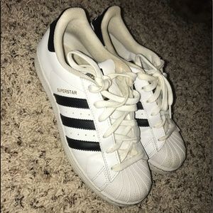 White Superstar Adidas